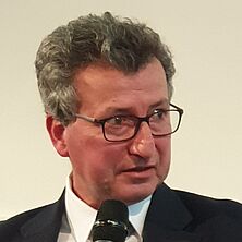 Podium Recht und Europa - Jens Gnisa Jens Gnisa auf dem Podium bei "Recht und Europa"